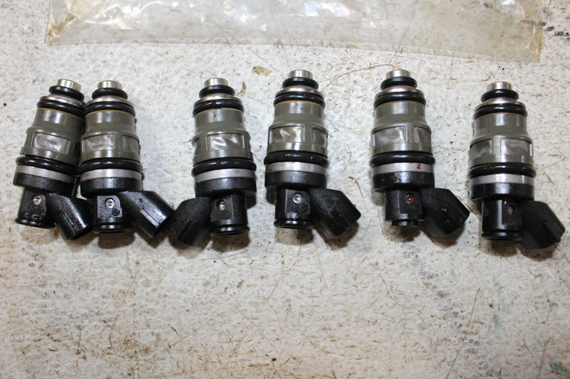 Suzuki DT200 200hp Outboard Fuel Injector Set (15710-94900)
