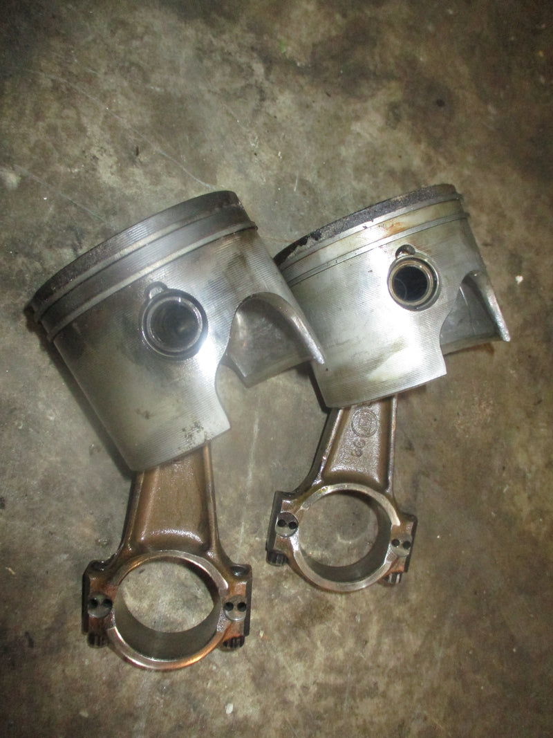 Johnson 70hp 2 stroke piston and rod (436976)