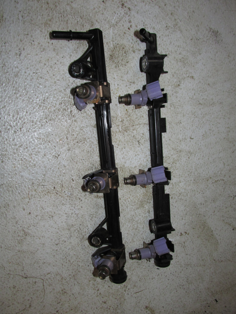 Yamaha 250hp 3.3L 4 Stroke Outboard Fuel Rail/Injector Set (6P2-13160-10)