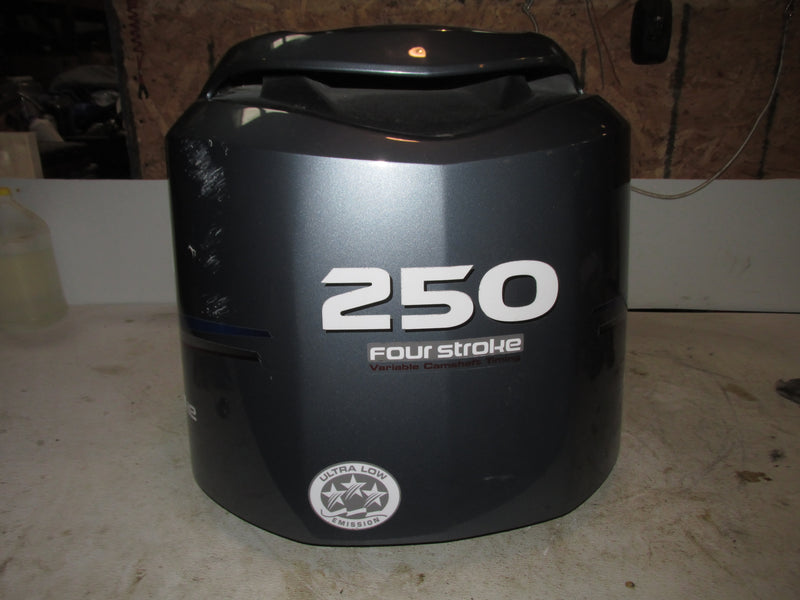 Yamaha 250hp 3.3L 4 Stroke Outboard Top Cowling
