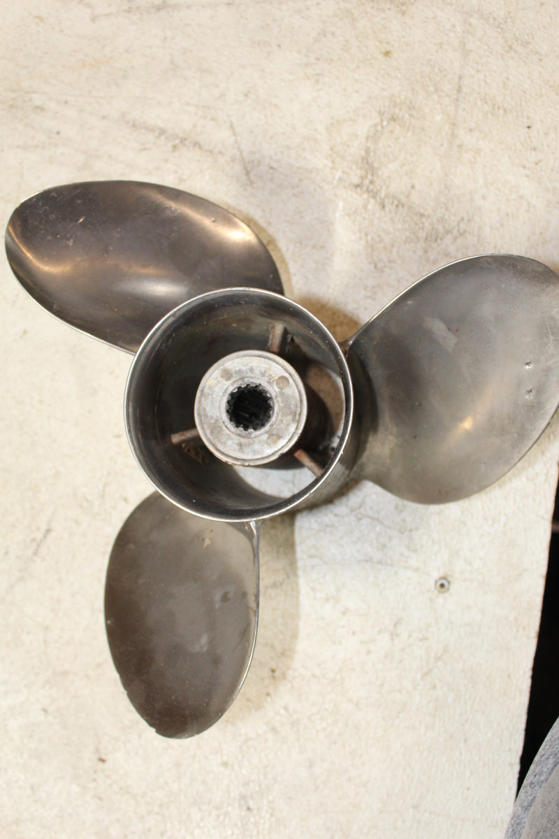 Suzuki DT200 200hp Outboard Stainless Steel Propeller (14 1/4 X 22)