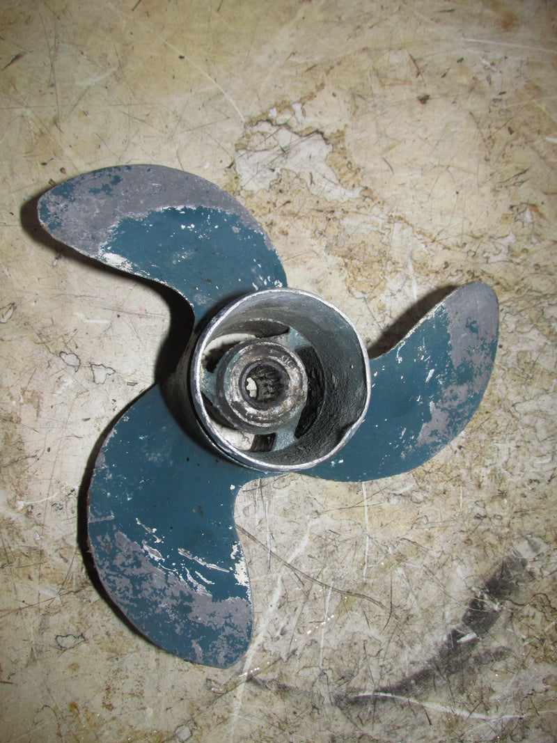 Evinrude 15hp 2 Stroke Outboard Aluminum Propeller 10 Pitch