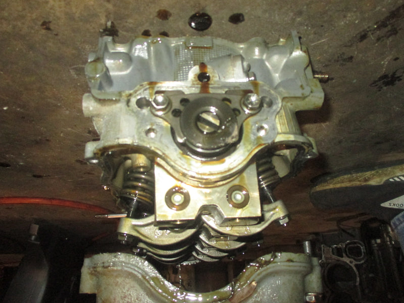 Suzuki DF70 70hp 4 stroke outboard Cylinder Head
