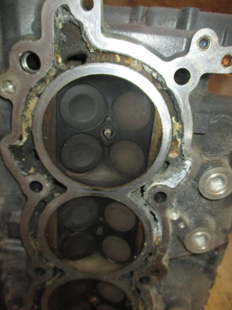 Yamaha 350hp 4 Stroke outboard Starboard Cylinder Head (Parts)
