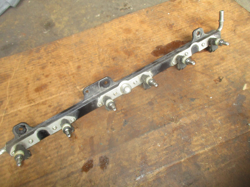 Mercury 275hp Verado 4 stroke outboard fuel rail and injector set (892811)