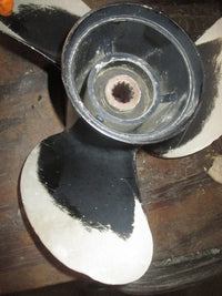 Load image into Gallery viewer, Suzuki DF 70 70hp 4 Stroke Outboard Aluminum Propeller 13 1/4 X 17
