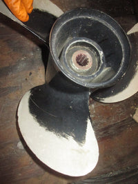 Load image into Gallery viewer, Suzuki DF 70 70hp 4 Stroke Outboard Aluminum Propeller 13 1/4 X 17
