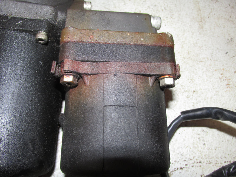 Suzuki DF70 70hp Outboard Tilt Trim Unit