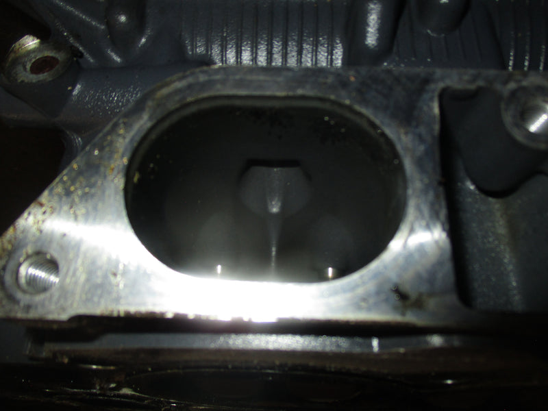 Yamaha 300hp 4 stroke outboard starboard cylinder head 6CE-00