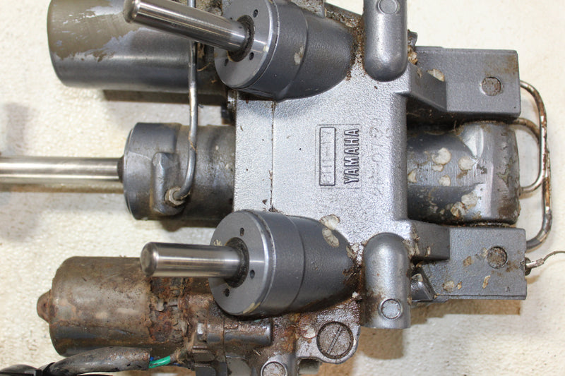 Yamaha 90hp 2 Stroke Outboard Tilt Trim Unit (6H1-17)
