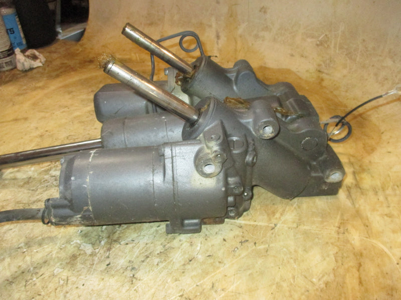 Yamaha 150hp 2 Stroke outboard Tilt Trim Unit