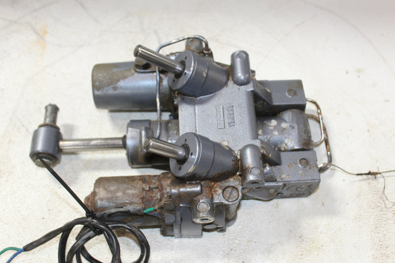Yamaha 90hp 2 Stroke Outboard Tilt Trim Unit (6H1-17)