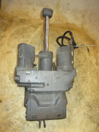 Load image into Gallery viewer, Yamaha 150hp 2 Stroke outboard Tilt Trim Unit
