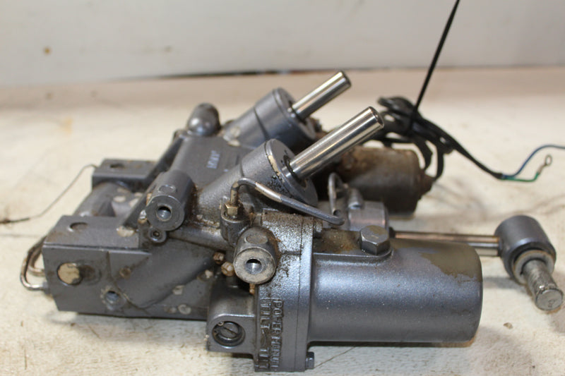 Yamaha 90hp 2 Stroke Outboard Tilt Trim Unit (6H1-17)