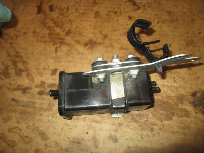 Yamaha 300hp 4 stroke outboard air cannister (69J-24170-00-00)