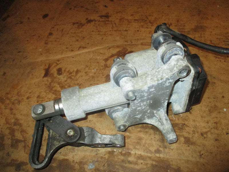 Yamaha 300hp 4 stroke outboard shift actuator (6DV-4820A-00-00)