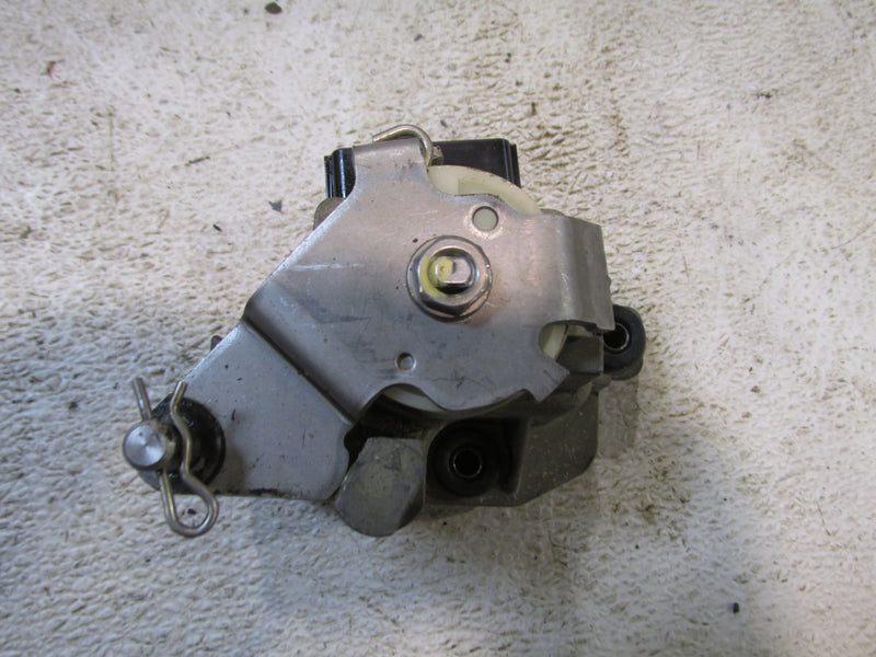Yamaha 250hp 3.3L 4 Stroke Outboard Throttle Bracket