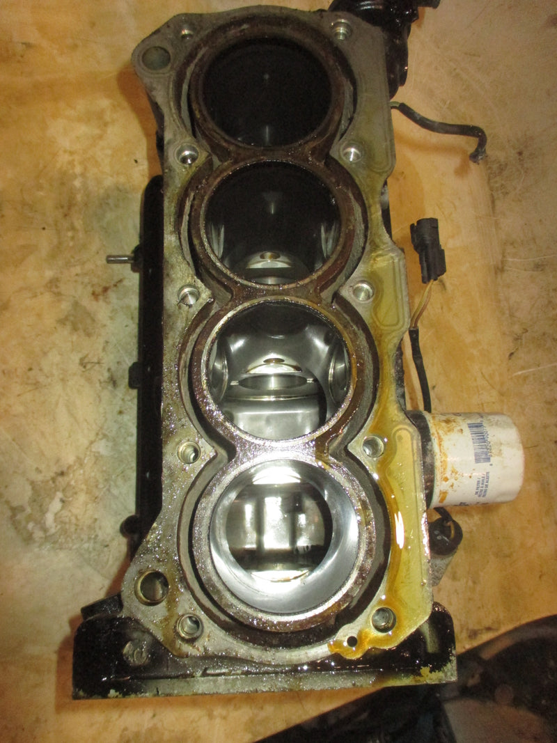 Suzuki DF60 60hp 4 Stroke Outboard Crankcase Block