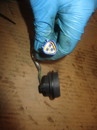 Load image into Gallery viewer, Yamaha 115hp 4 stroke outboard tilt trim switch (63D-82563-10-00)
