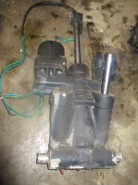 Load image into Gallery viewer, Evinrude 150hp outboard tilt trim unit PARTS ONLY
