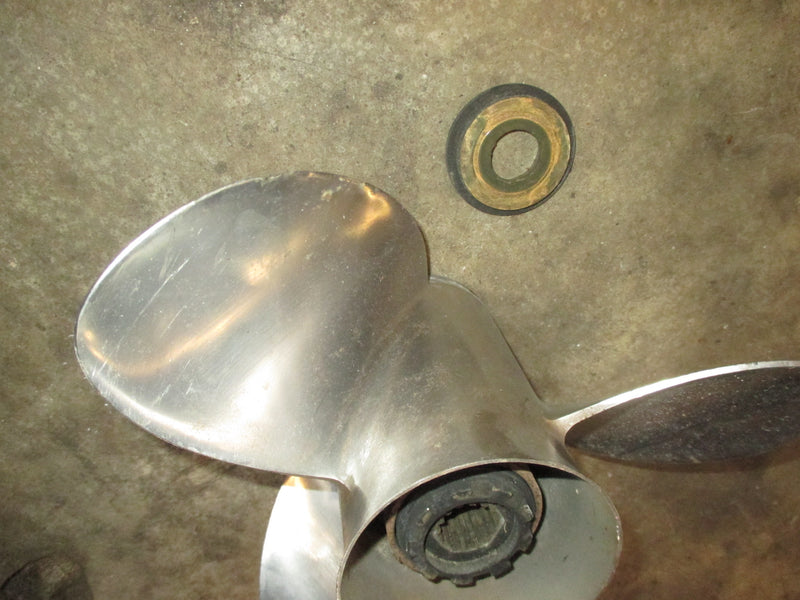 Mercury 115hp 2 stroke outboard Stainless Propeller (48-16988A5) 18P