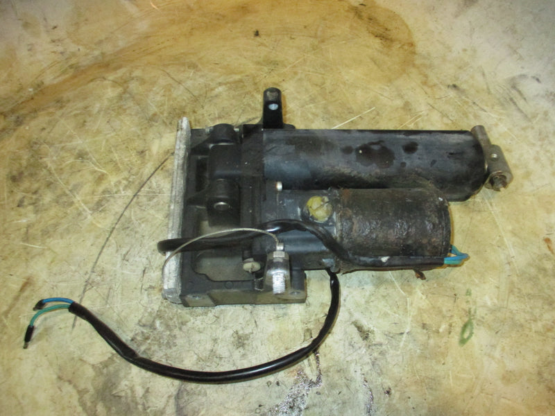 Mercury 115hp 2 stroke outboard tilt trim unit