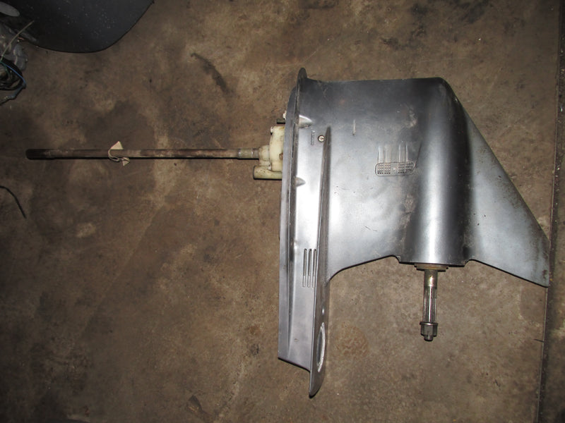 Yamaha 250hp 3.3L 4 Stroke Outboard 25" counter rotation lower unit