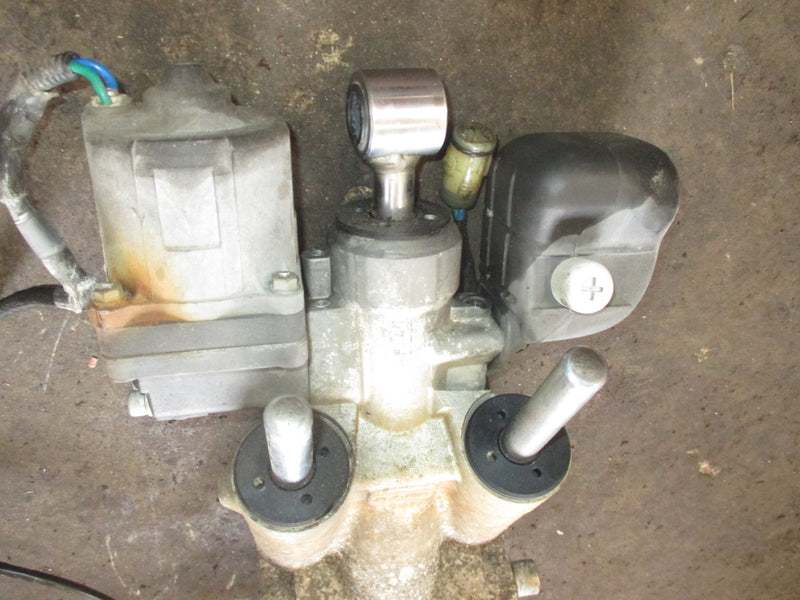 Honda BF130A 130hp 4 stroke Showa tilt trim unit