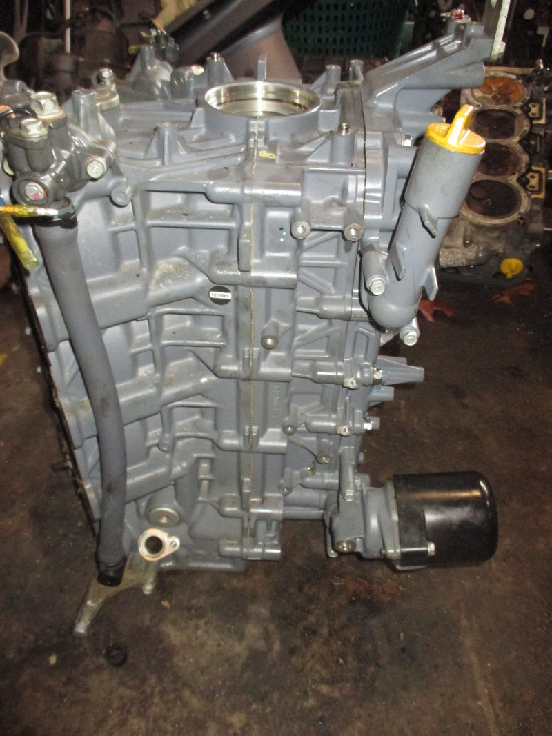 Yamaha 3.3L 225hp 4 stroke outboard crankcase block