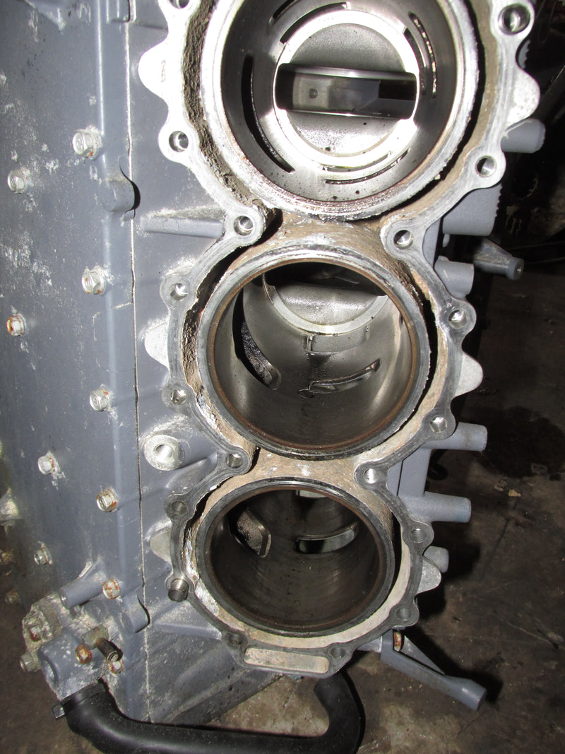 Yamaha HPDI 300hp outboard Crankcase Block