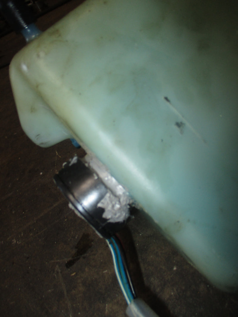 Yamaha 200hp HPDI outboard oil tank (68F-21750-00-00)