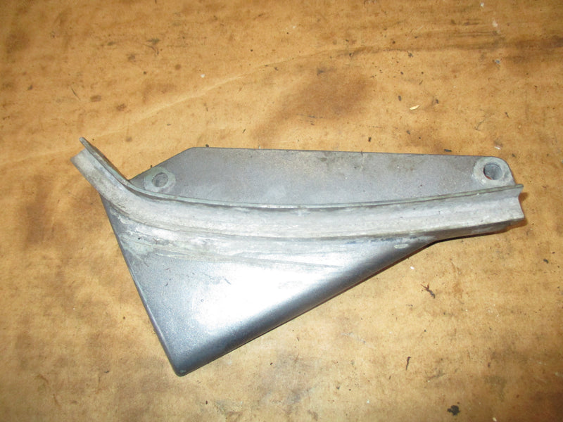 Yamaha 115hp 4 stroke outboard rigging grommet holder (68V-42738-00-5B)