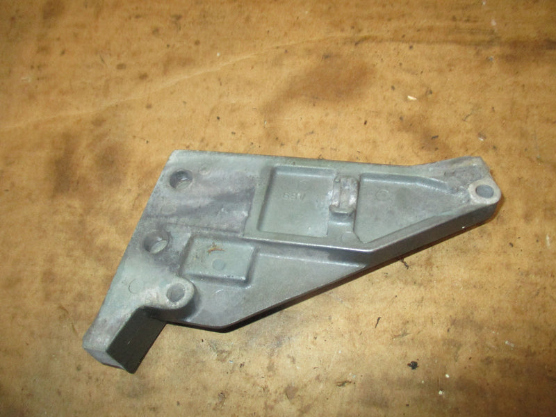 Yamaha 115hp 4 stroke outboard rigging grommet holder (68V-42738-00-5B)