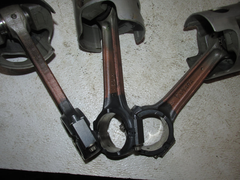 Yamaha HPDI 300hp outboard Starboard Piston/Rod set of 3 (6D0-01)