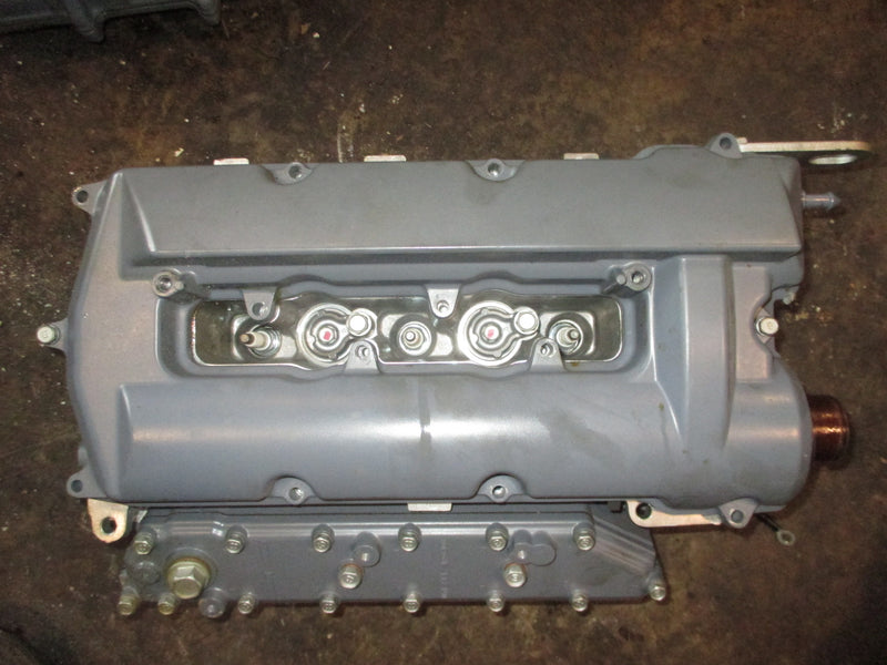 Yamaha 3.3L 225hp 4 stroke outboard port cylinder head (69J-01)