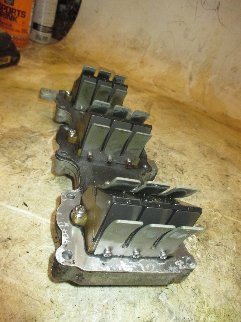 Yamaha 85hp 2 Stroke outboard Intake Manifold and Reed (688-13624-00-00)