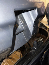 Load image into Gallery viewer, 2002 Yamaha Outboard 200 hp 4-stroke outboard bottom cowling 69J-42711-00-8D
