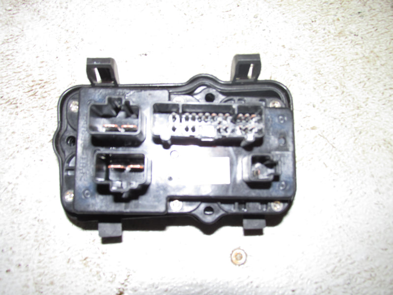 Yamaha HPDI 300hp outboard Fuse Box (60V-82170-01)