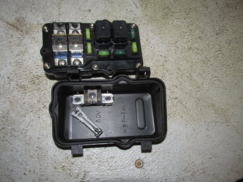 Yamaha HPDI 300hp outboard Fuse Box (60V-82170-01)
