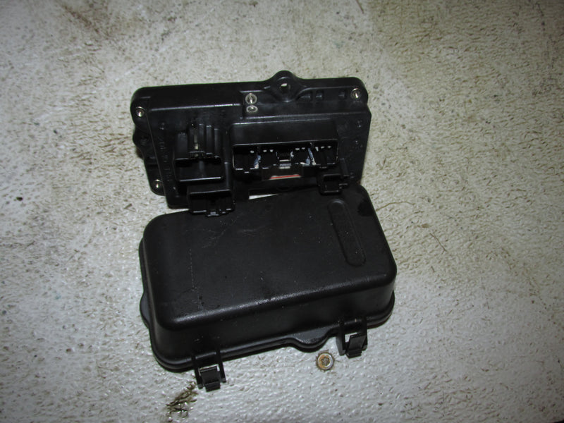 Yamaha HPDI 300hp outboard Fuse Box (60V-82170-01)