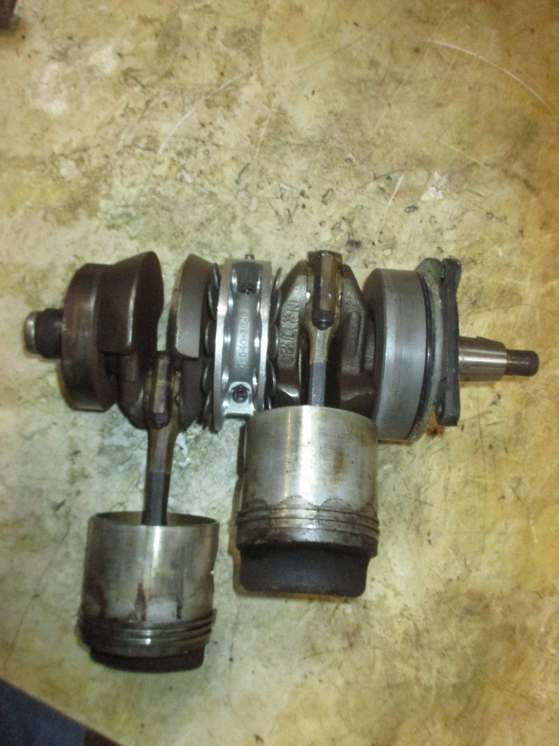 Mercury 40hp 2 stroke outboard Crankshaft and Pistons