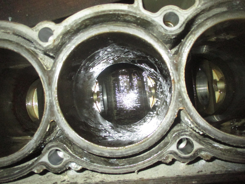 Suzuki DF150 150hp 4 Stroke Outboard Crankcase Block