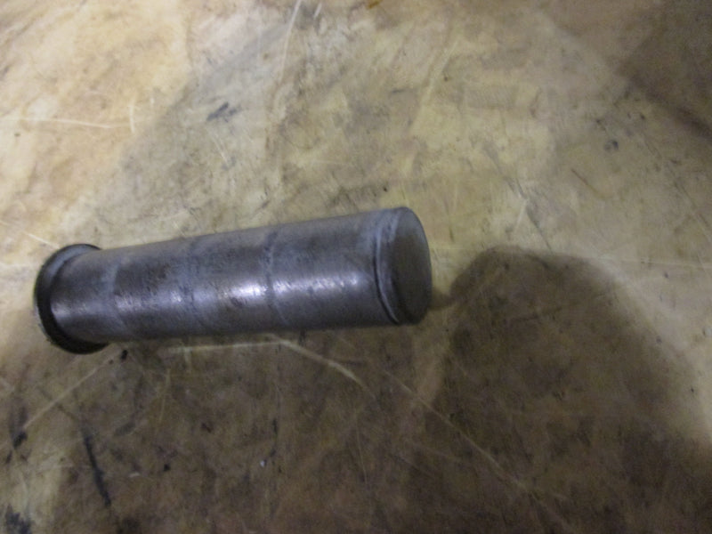 Yamaha 3.3L 225hp 4 stroke outboard upper trim pin (6E5-43126-00)