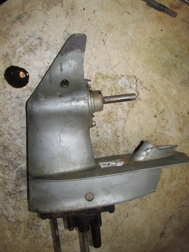 Johnson 8hp 2 Stroke Outboard Older Style 6hp Lower Unit