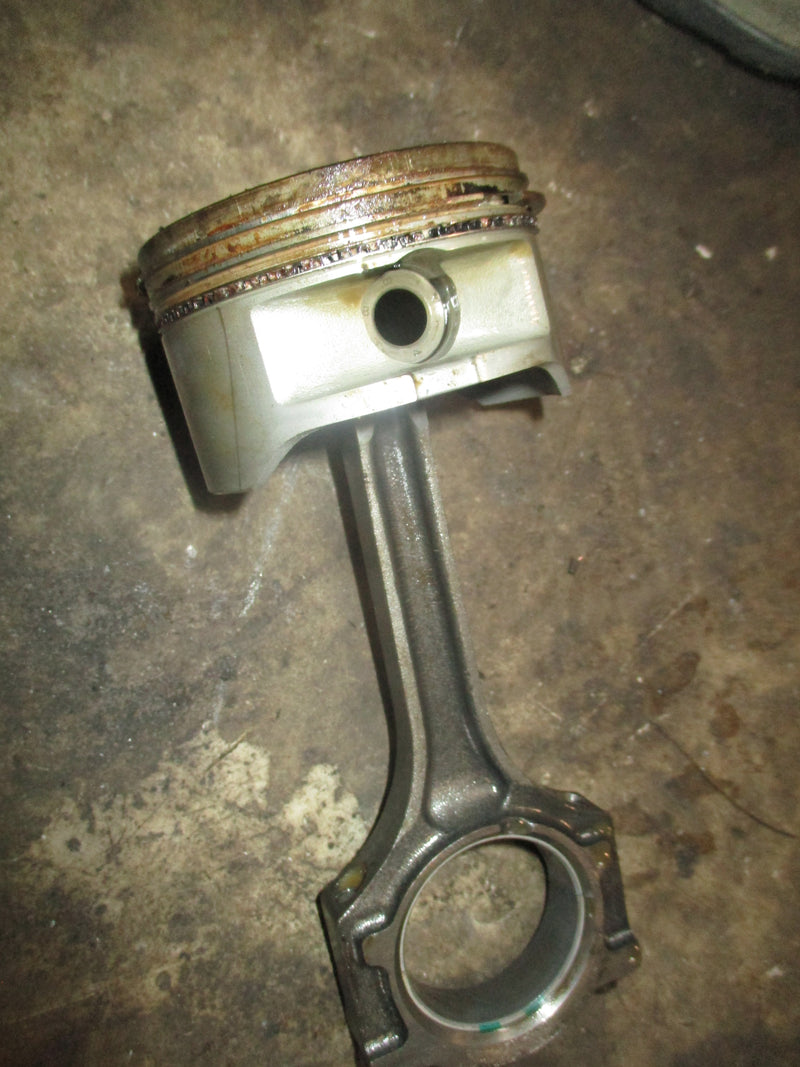 Yamaha 75hp 4 stroke outboard Piston and Rod 6D8-00