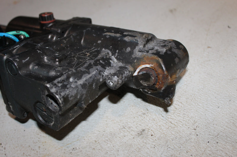 Nissan 50hp 2 Stroke Outboard Tilt Trim Unit