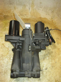 Load image into Gallery viewer, Yamaha 150hp 4 Stroke outboard Tilt Trim Unit 63P-43800-13
