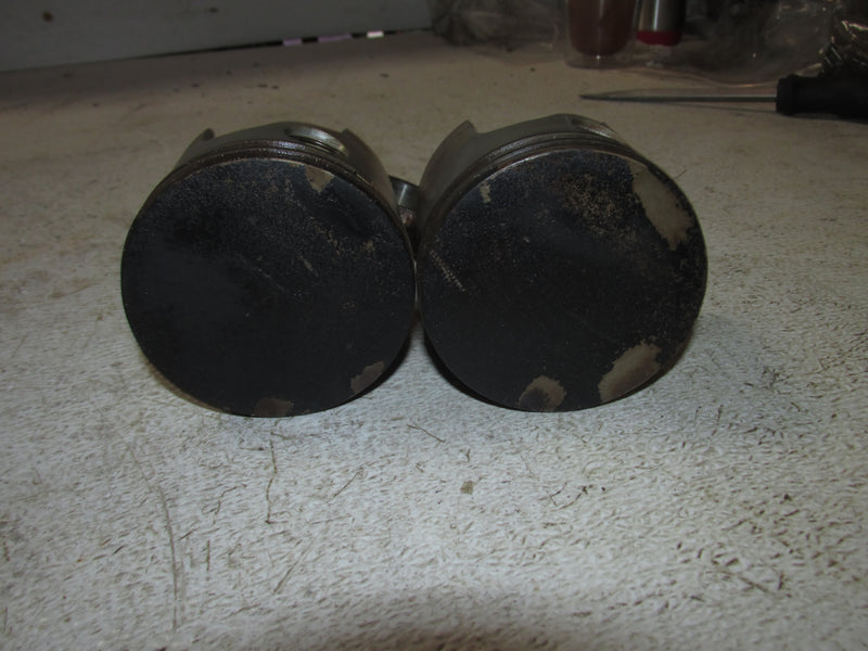 Evinrude 70hp 2 Stroke Outboard Piston and Rod Set of 2 (435547)