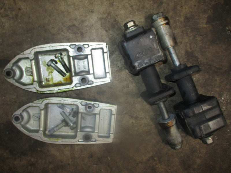 Honda BF135 outboard lower mount set (50111-ZW1-010ZA)