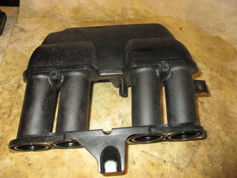 Yamaha 115hp 4 stroke outboard intake silencer (68V-14440-00)